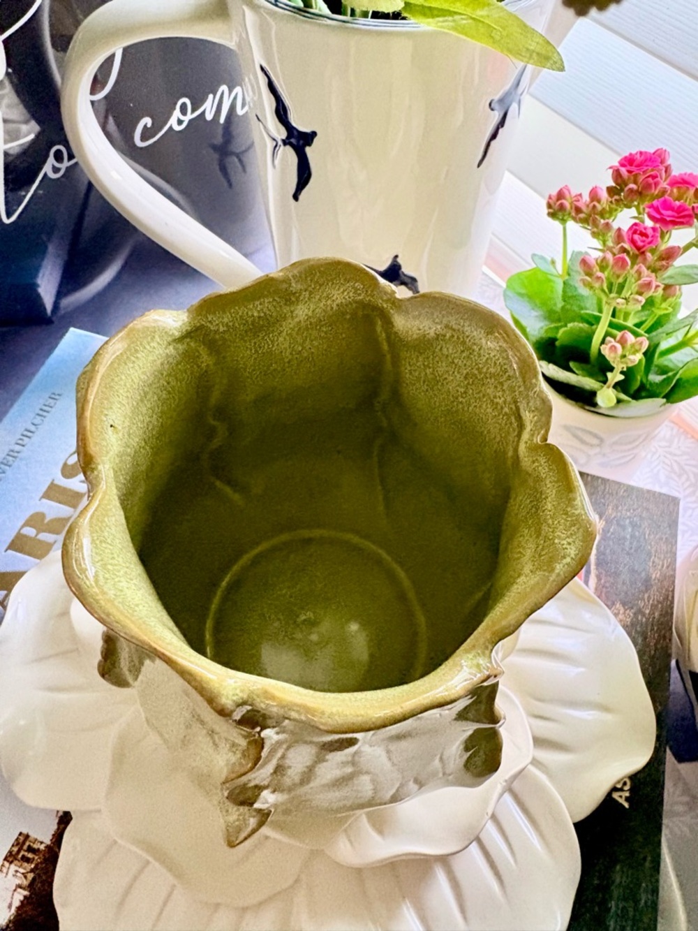 Anthropologie Olive 🫒 Green Ceramic Vase (6”) - Picture 5 of 6